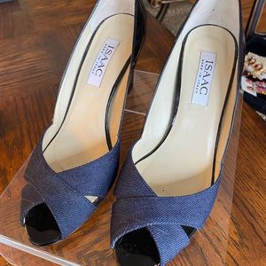ISAAC Sz 8M Navy DENIM & Patent leather Open Toe Pumps with 3” Chunk Heel